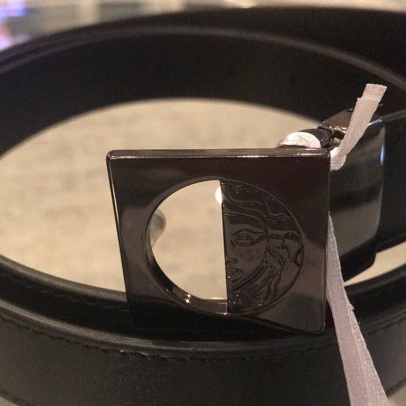 100% Authentic Brand New With Tags Versace Belt - Picture 2 of 5